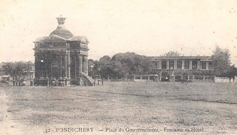 02-21- Pondichery - place gouvernement - fontaine - 2